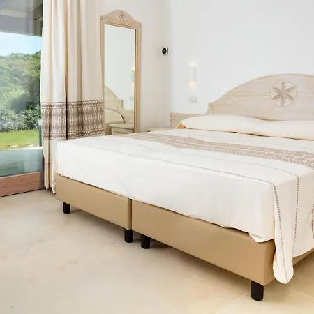 La Corte Di Pulicinu Bed & Breakfast Baja Sardinia