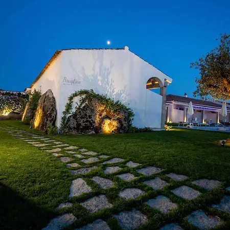 Bed & Breakfast La Corte Di Pulicinu Baja Sardinia