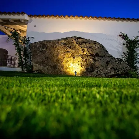 La Corte Di Pulicinu Bed & Breakfast