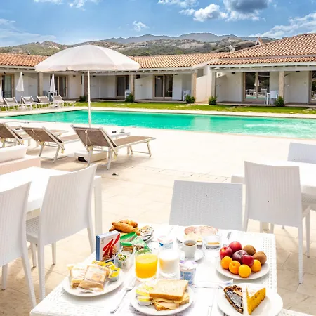 Bed & Breakfast La Corte Di Pulicinu *