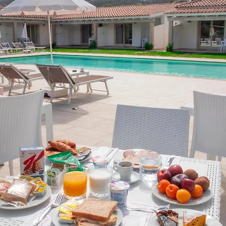 Bed & Breakfast La Corte Di Pulicinu Baja Sardinia