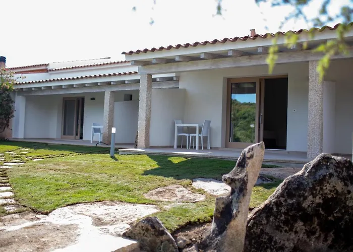 La Corte Di Pulicinu Frühstückspension Baja Sardinia