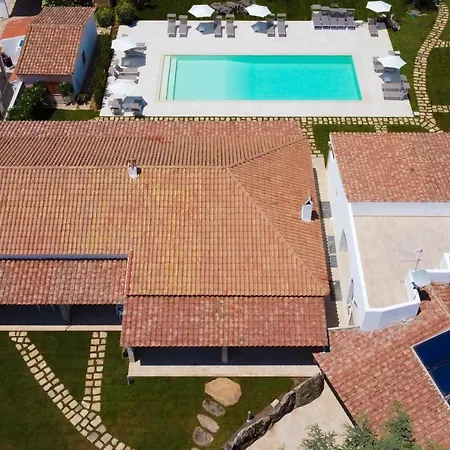 La Corte Di Pulicinu Couette-café 4*