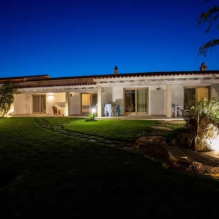 La Corte Di Pulicinu فندق مبيت وإفطار 4*