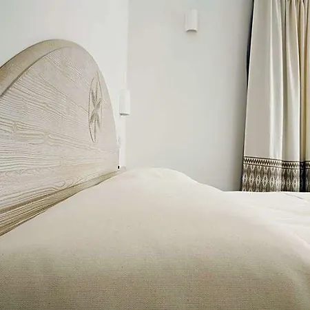 فندق مبيت وإفطار La Corte Di Pulicinu بايا سردينيا