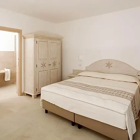 La Corte Di Pulicinu Bed & Breakfast 4*