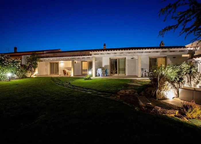 La Corte Di Pulicinu Bed & Breakfast 4*