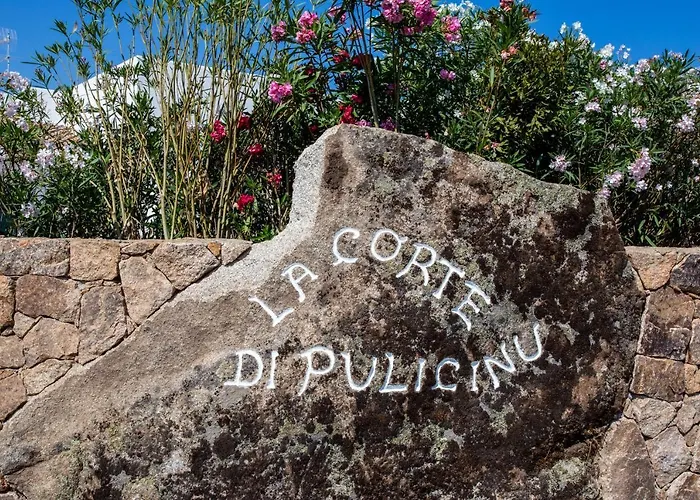 La Corte Di Pulicinu Bed & Breakfast 4*